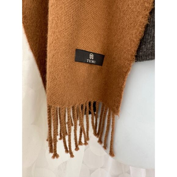 TUMI 100% Baby ALPACA Scarf Camel Tan unisex Fringed Luxurious - Picture 4 of 6
